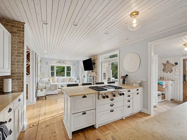 128 Sayres Path — Photo 10