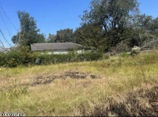 610 W Ridgeway St, Jackson, MS 39213