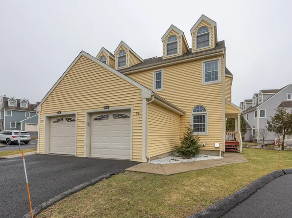 101 Madeline Avenue APT 39, Waterbury, CT 06708