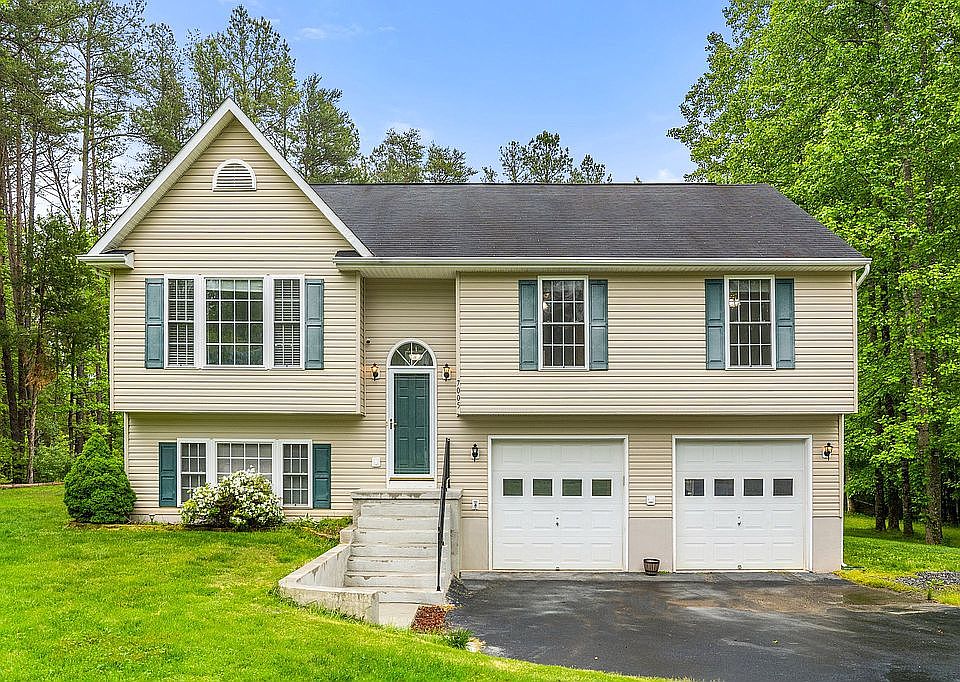 1st image of 7005 Aspen Ln