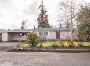 1160 Geer Ave, Cottage Grove, OR 97424