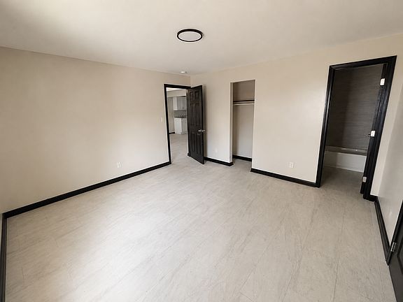 5th image of 1572 Pope St