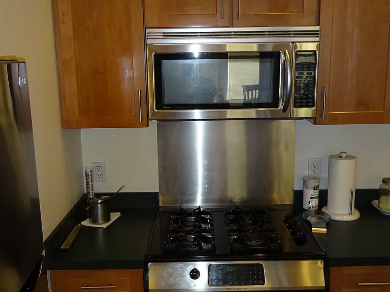 17 Centre St #1 — Photo 11
