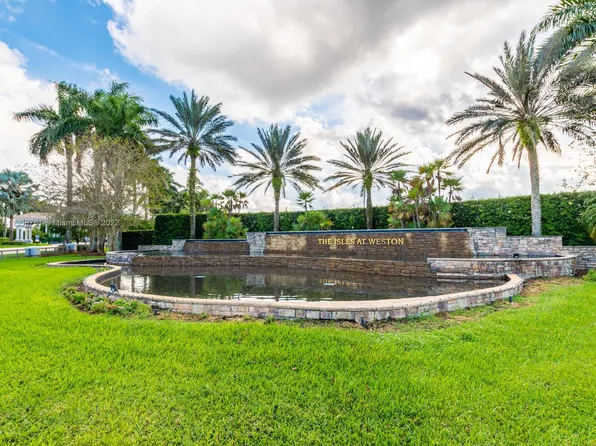 4339 W Whitewater Ave, Fort Lauderdale, FL 33332