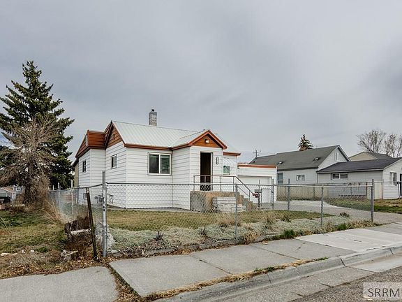 3rd image of 1178 Cassia Ave