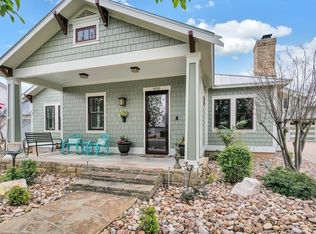 909 Hawthorn Ln, Fredericksburg, TX 78624