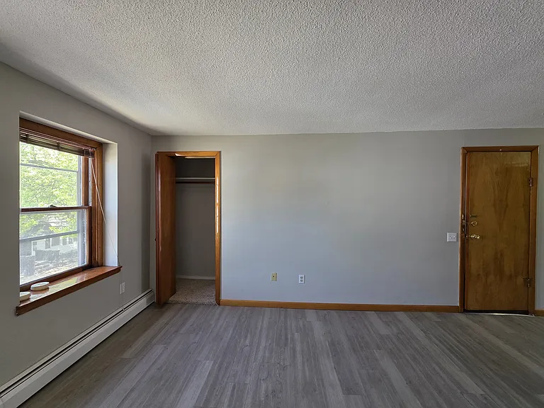 17 Brown St #R2 — Photo 6