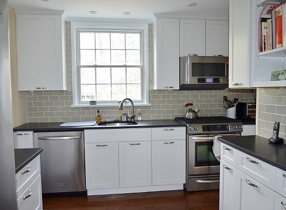 5th image of 9 Dickinson Ln
