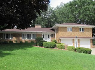 1017 N Marion Ave, Janesville, WI 53548