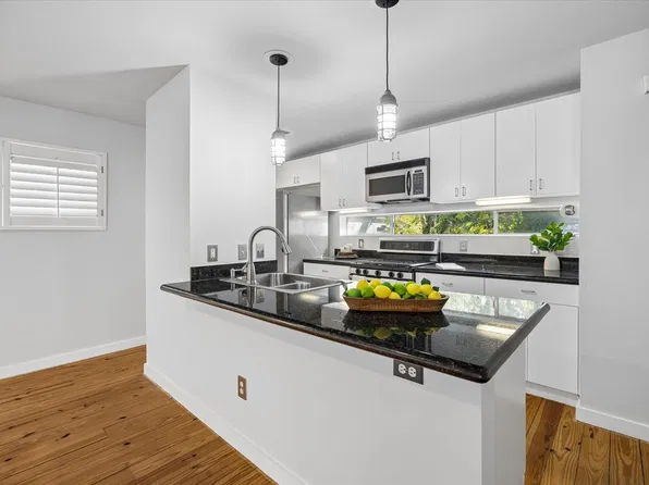 2009 Mason St, Houston, TX 77006