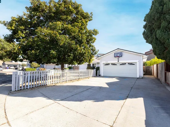 106 Oak Ct, Hercules, CA 94547