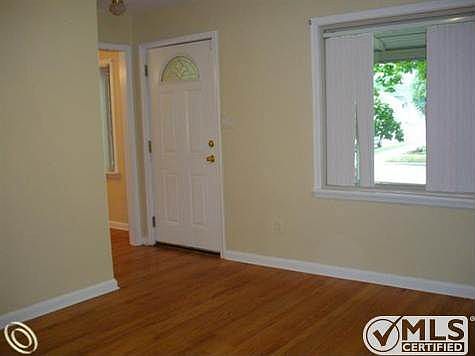2nd image of 3302 Cummings Ave