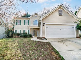 10434 Henbane Ct, Charlotte, NC 28213