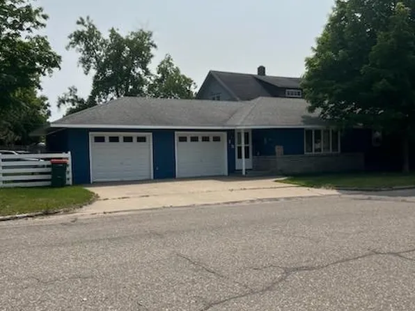 15 Irving Ave SW, Wadena, MN 56482