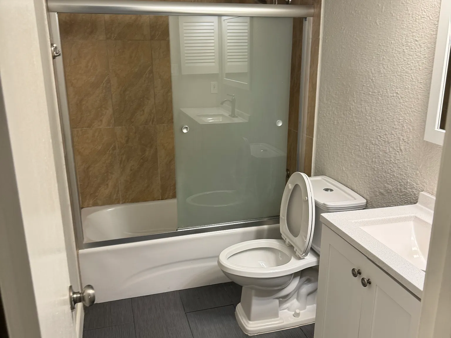 1 bed, 575 sqft, $1,025 — Photo 4