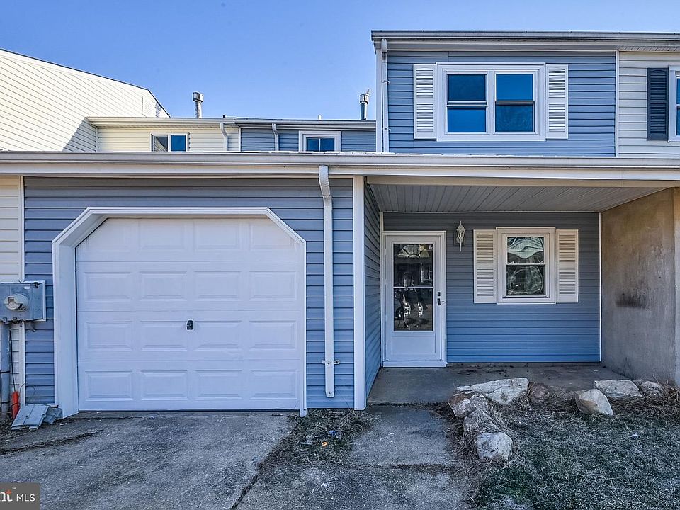 1st image of 517 Blackbird Dr