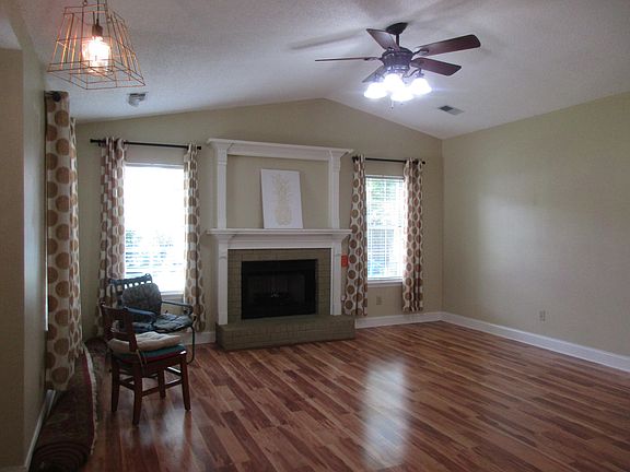 4th image of 8696 Blackshear Ct