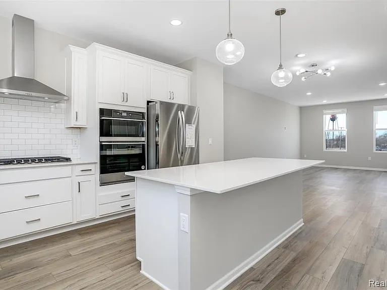 43173 Atwood Ave — Photo 14