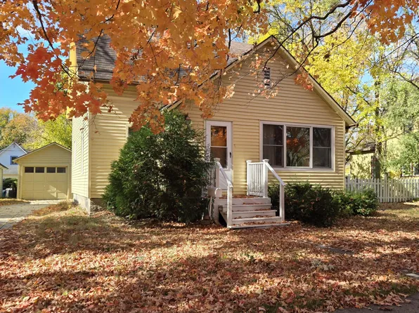 825 Clark Ave, Ames, IA 50010