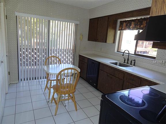 4th image of 12809 Wedgewood Way APT C