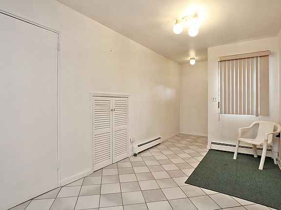 4th image of 12 Fieldstone Dr APT 378