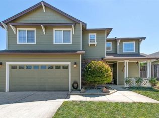 307 Ranch House Dr, Cloverdale, CA 95425