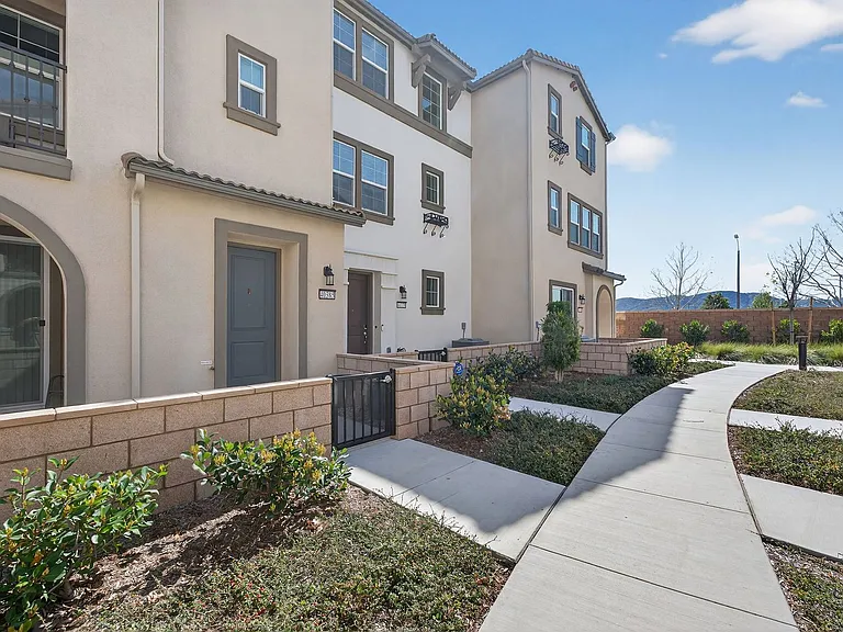 40379 Melrose Dr — Photo 48