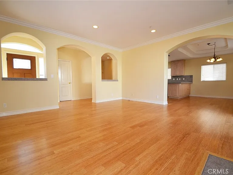 2203 Harriman Ln #B — Photo 3