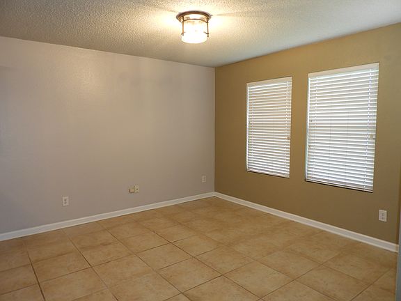 3rd image of 9941 George Washington Dr