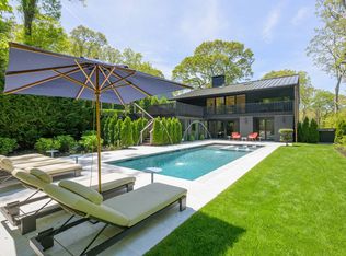 18 Knoll Rd, Southampton, NY 11968