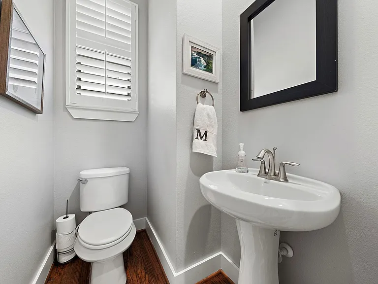 2509 Garrow St #B — Photo 16