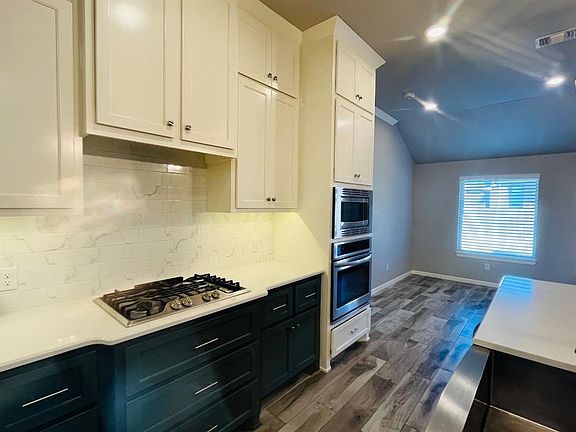 3rd image of 4012 Palisade Ln