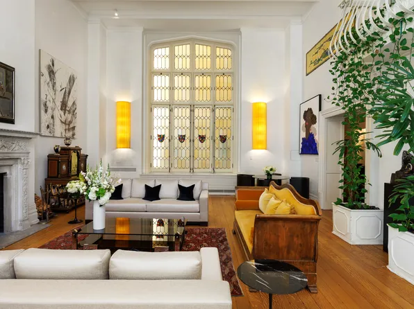 137 East 66th Street image 4 of 17