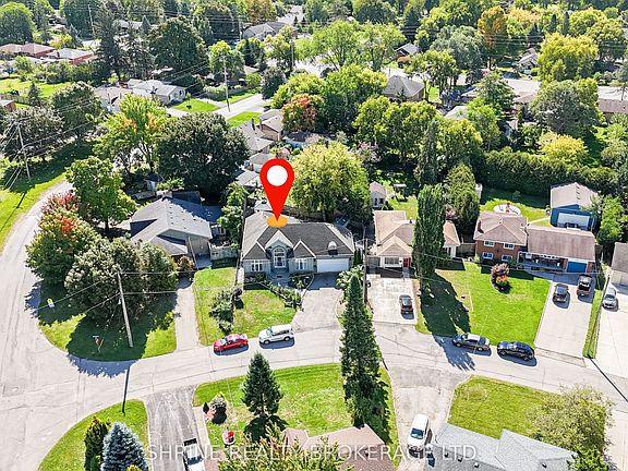 3rd image of 7 Dengate Cres