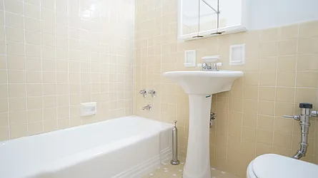 Rented by Karten & Lowe New York Real Estate LLC