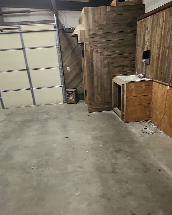 1st image of 303 Oak Ave