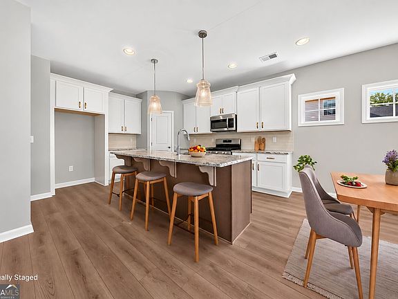 4th image of 436 Lakeview Way #269