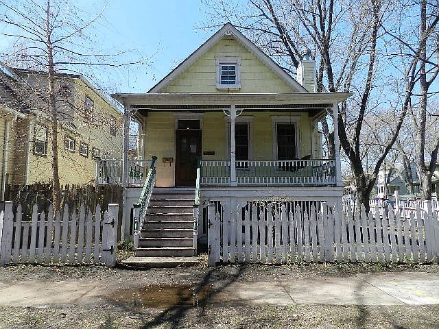 1st image of 7032 N Wolcott Ave