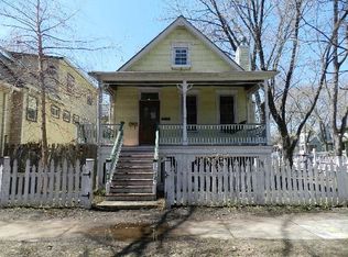7032 N Wolcott Ave, Chicago, IL 60626