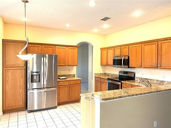 2nd image of 3728 Becontree Pl