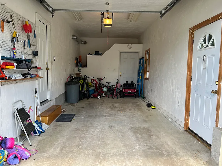 11 Garrison Rd — Photo 32