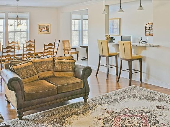 5th image of 7204 Polk Dr