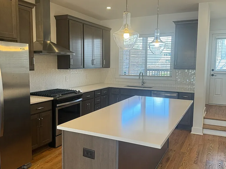 1822A 16th Ave N #1 — Photo 10
