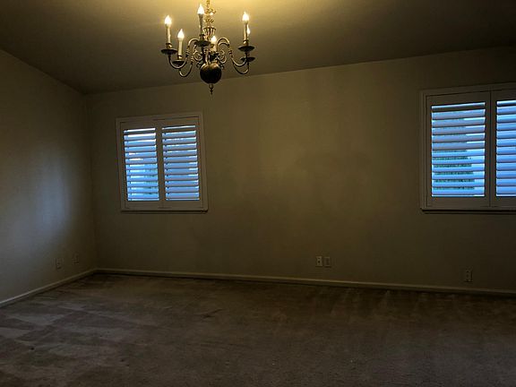5th image of 31520 Silvertide Dr