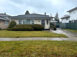 4620 W 105th Pl, Oak Lawn, IL 60453