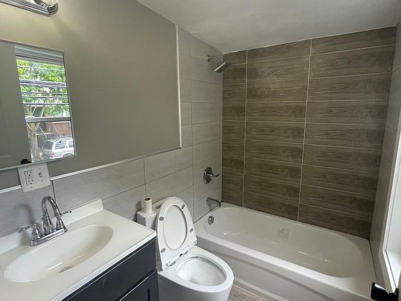 5th image of 52 Summer Ave Floor 2