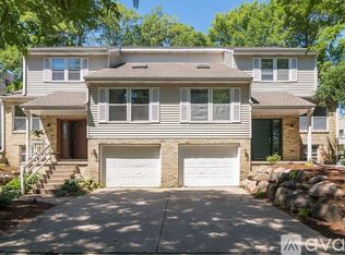 6823 Park Ridge Dr #6823, Madison, WI 53719