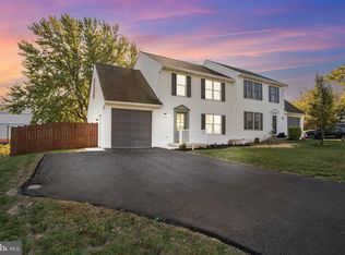 50 Love Ave, Red Lion, PA 17356