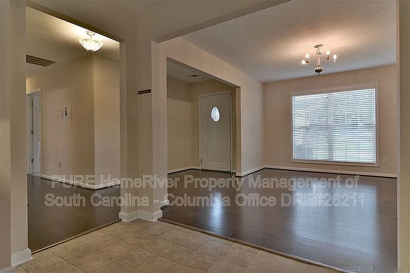 3 bed, 2.0 bath, 1832 sqft, $1,850 — Photo 4