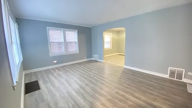 Living Room - 10016 S Morgan St